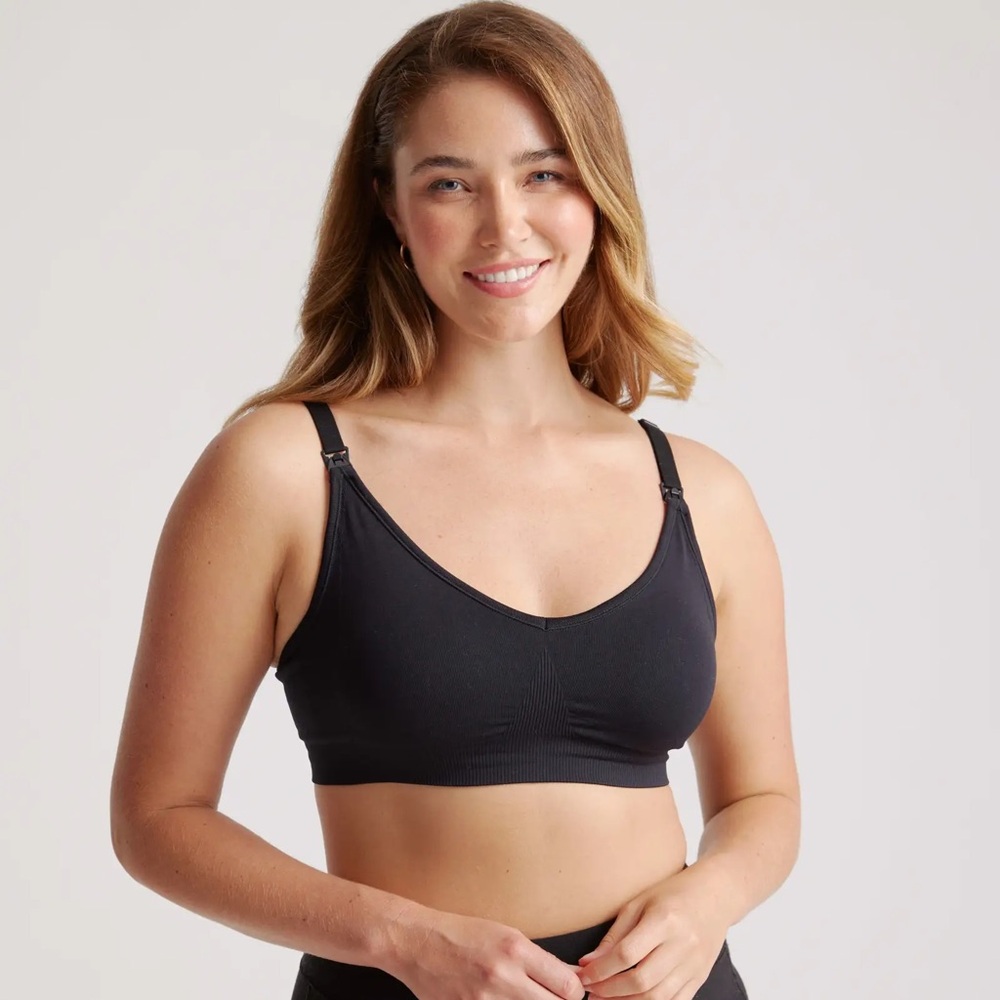 Seamless low impact Nursing and pumping sports bra